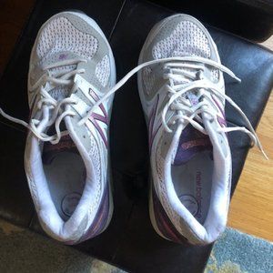 new balance 1540 women sneakers